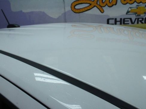 Used 2021 GMC Canyon AT4 w/ Driver Alert Package image 5