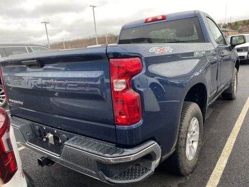 Used 2022 Chevrolet Silverado 1500 W/T w/ WT Value Package image 3