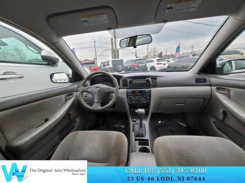 Used 2005 Toyota Corolla CE image 9