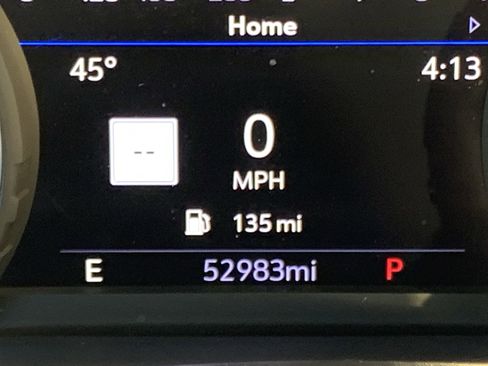 Used 2021 Chevrolet Tahoe Premier w/ Premium Package image 22