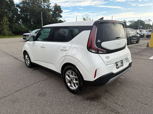 Certified 2024 Kia Soul LX w/ Option Group 015 FWD image 7