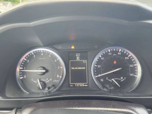 Used 2016 Toyota Highlander XLE AWD/4WD image 22