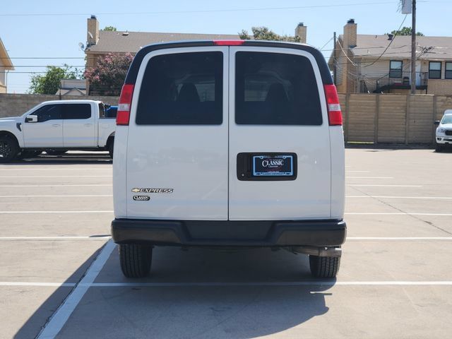 Used 2025 Chevrolet Express 3500 LS RWD image 13