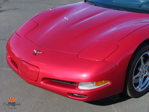 Used 2004 Chevrolet Corvette Convertible w/ Preferred Equipment Group image 37
