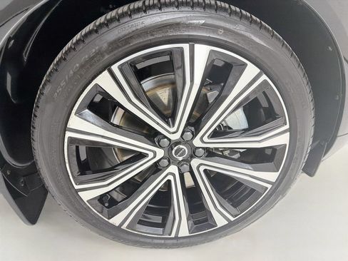 Used 2023 Volvo XC60 B5 Ultimate AWD/4WD image 35