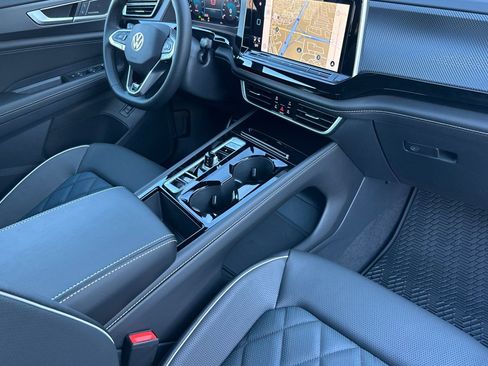 New 2026 Volkswagen Atlas Cross Sport SEL Premium R-Line image 15