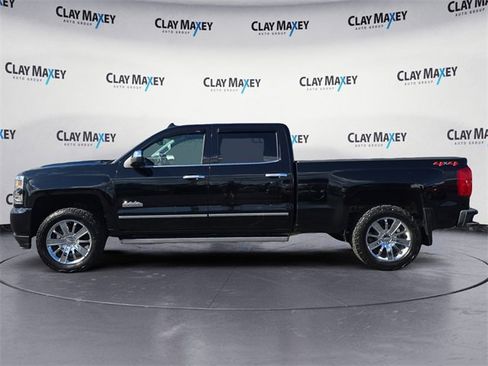 Used 2018 Chevrolet Silverado 1500 High Country image 2