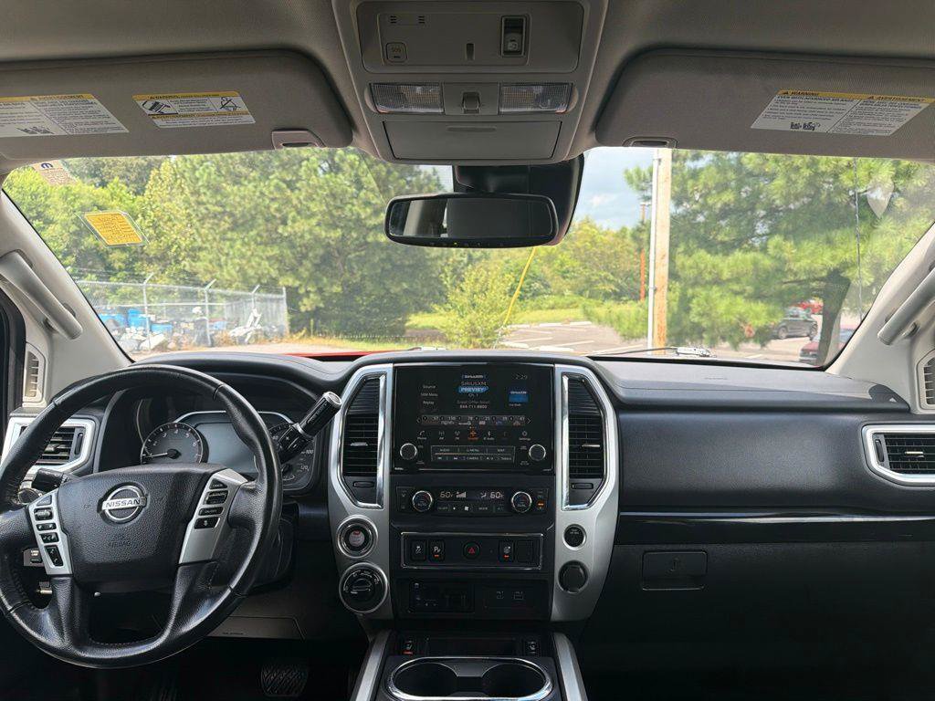 Used 2021 Nissan Titan SV w/ SV Convenience Package AWD/4WD image 20