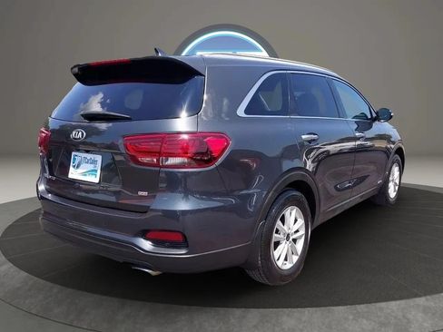 Used 2019 Kia Sorento AWD w/ LX Convenience Package image 18