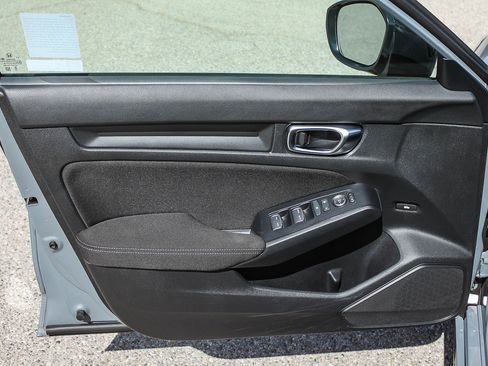 Certified 2025 Honda Civic Sport image 22