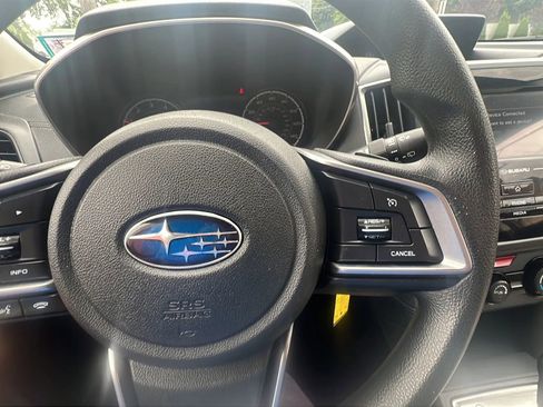 Used 2017 Subaru Impreza 2.0i Premium image 16