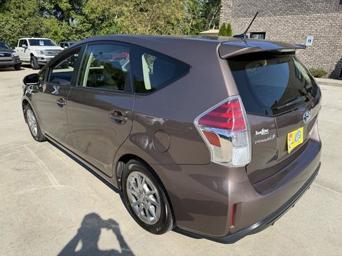 Used 2015 Toyota Prius V Three FWD image 7