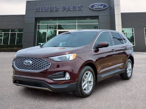 Used 2024 Ford Edge SEL w/ Convenience Package AWD/4WD image 3