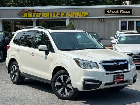 Used 2017 Subaru Forester 2.5i Premium AWD/4WD image 1