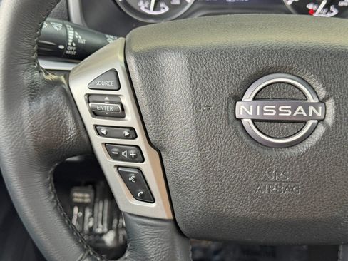 Used 2023 Nissan Titan SV w/ SV Convenience Package RWD image 19