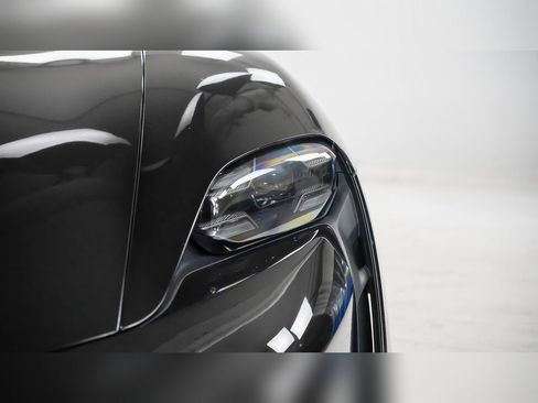 Certified 2021 Porsche Taycan 4S image 7