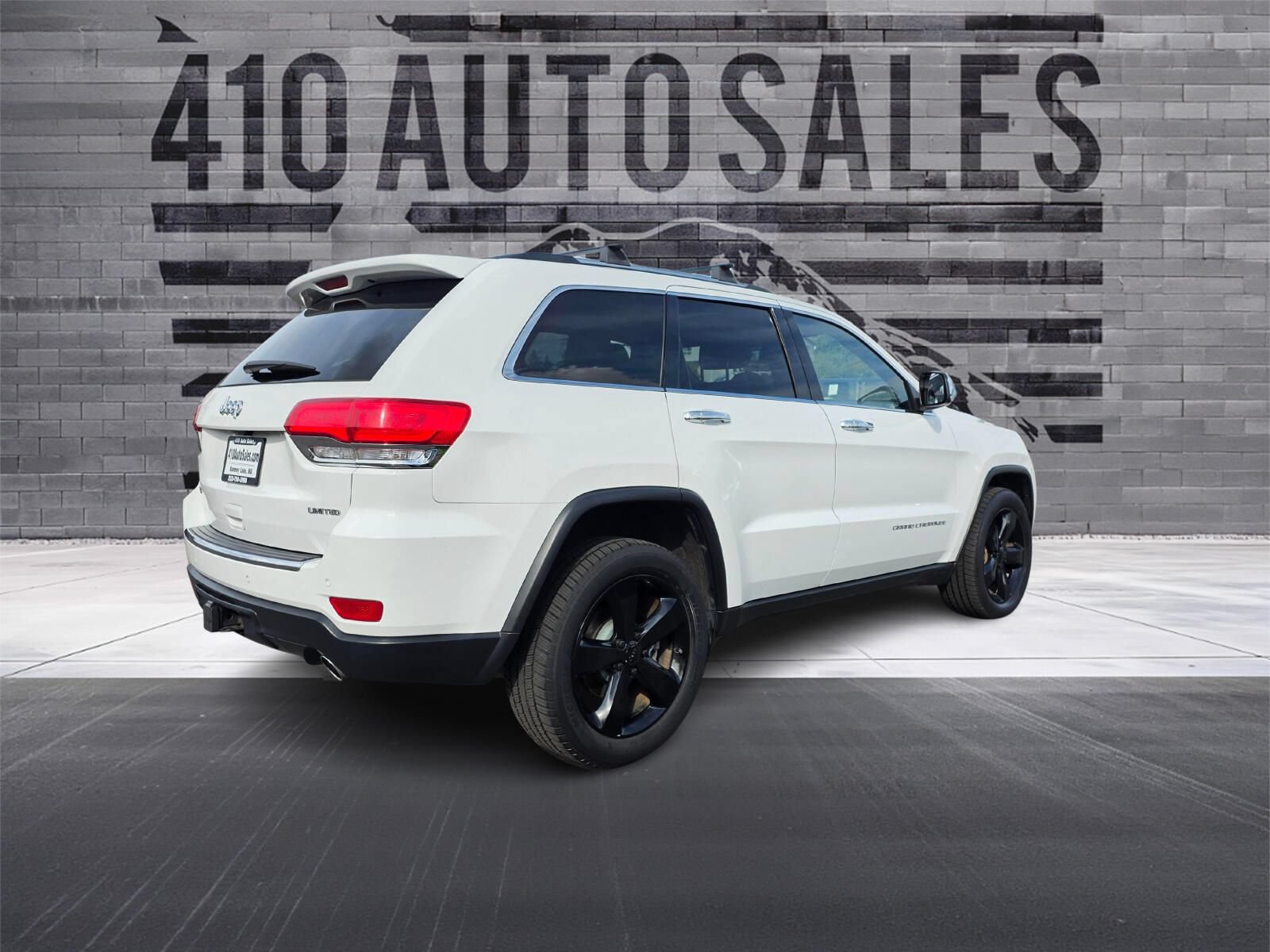 Used 2014 Jeep Grand Cherokee Limited w/ Trailer Tow Group IV AWD/4WD image 3