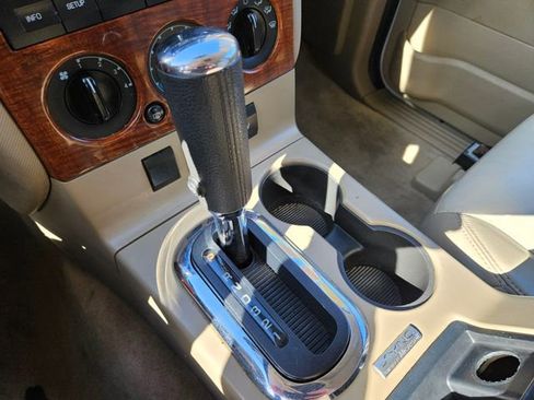 Used 2010 Ford Explorer Eddie Bauer image 26