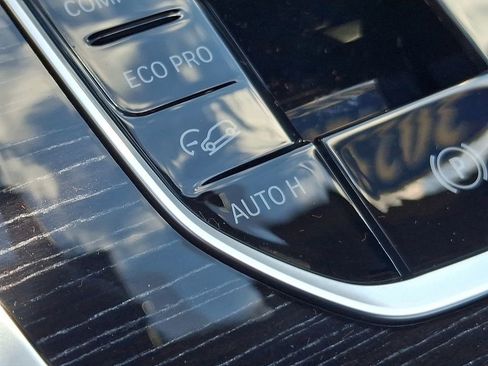Used 2025 BMW X7 xDrive40i w/ M Sport Package AWD/4WD image 26