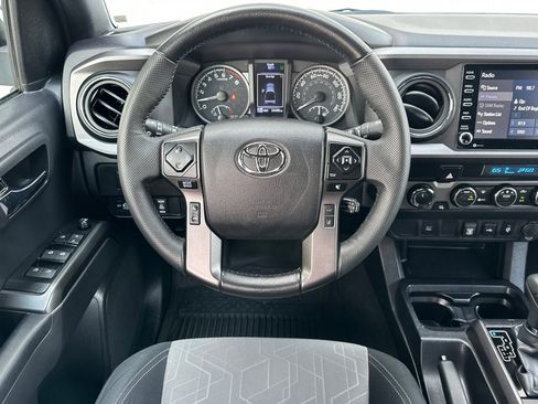 Certified 2023 Toyota Tacoma TRD Off-Road image 13