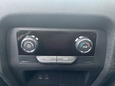 New 2026 Chevrolet Traverse LT w/ Sun and Wheel Package image 25