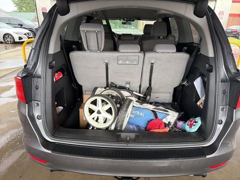 Used 2019 Honda Odyssey EX image 12