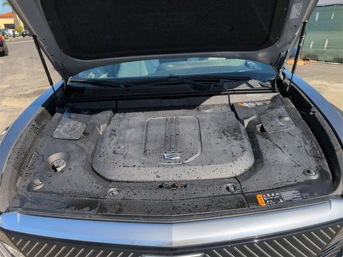 Certified 2023 Cadillac Lyriq Luxury image 32