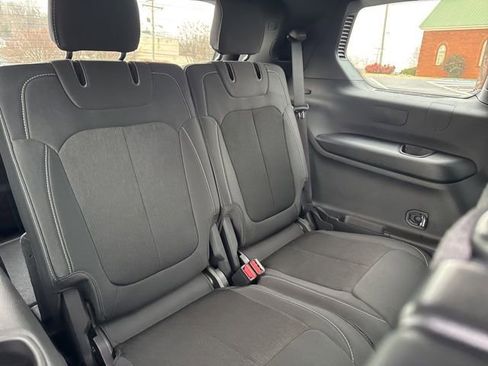 New 2025 Jeep Grand Cherokee L Laredo image 12