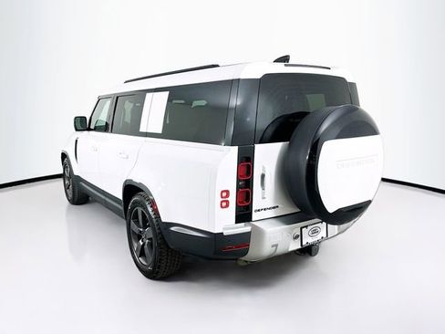 Used 2025 Land Rover Defender 130 S image 7