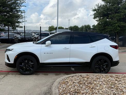Used 2022 Chevrolet Blazer RS w/ Enhanced Convenience Package FWD image 2