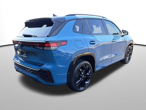 New 2025 Volkswagen Tiguan SE R-Line image 6