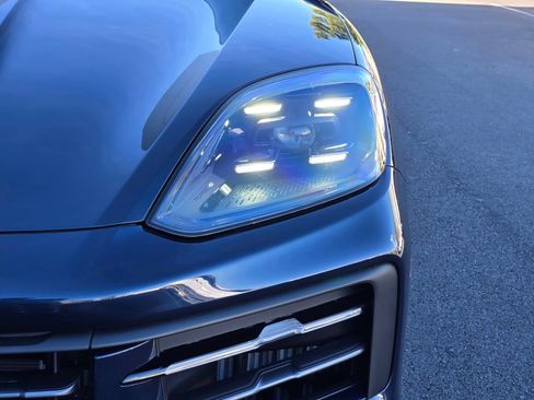 New 2026 Porsche Cayenne AWD/4WD image 12