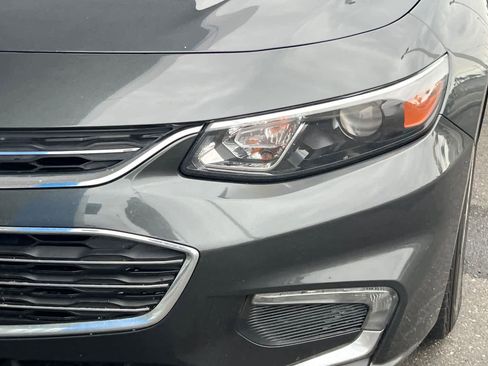 Used 2018 Chevrolet Malibu LT FWD image 11