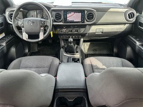 Used 2019 Toyota Tacoma TRD Off-Road image 12