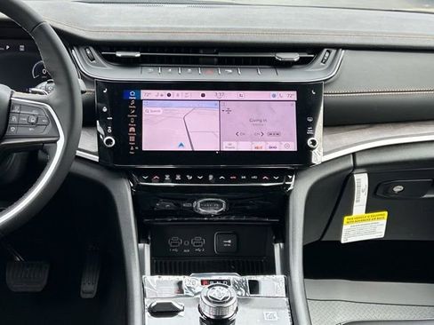 New 2026 Jeep Grand Cherokee Limited AWD/4WD image 26