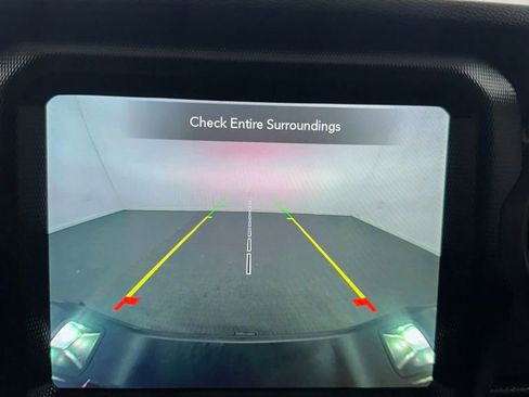 Used 2022 Jeep Gladiator Willys image 28