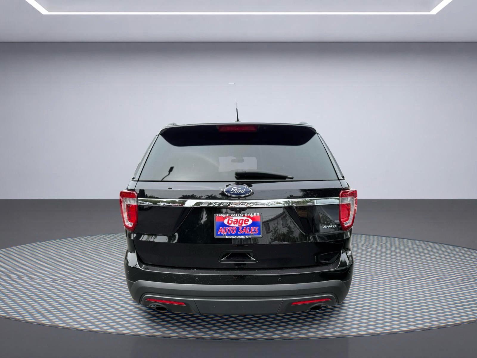 Used 2017 Ford Explorer 4WD image 12