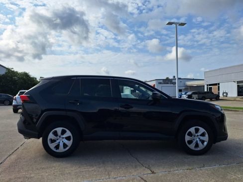 Used 2025 Toyota RAV4 LE FWD image 4