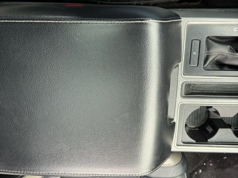 Used 2018 Ford F150 Raptor w/ Equipment Group 802A Luxury image 24