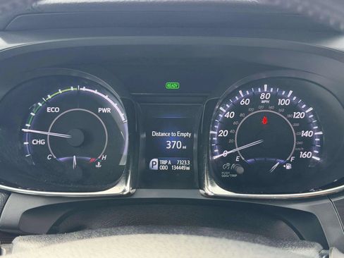Used 2013 Toyota Avalon Limited FWD image 30