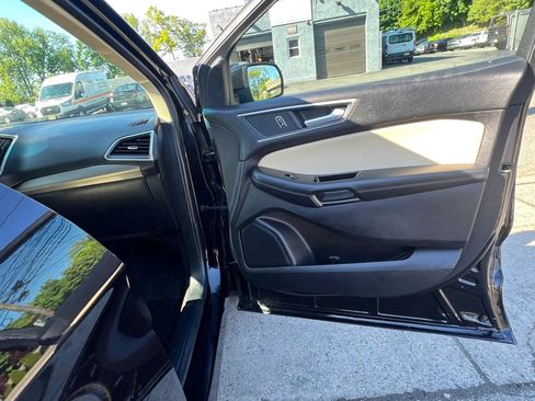 Used 2020 Ford Edge SEL AWD/4WD image 29