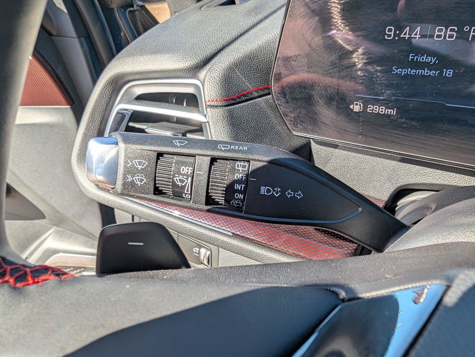 New 2027 Chevrolet Traverse RS FWD image 27