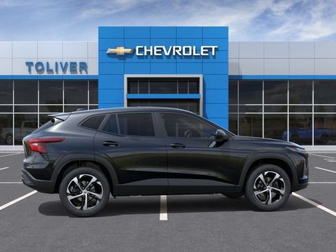 New 2026 Chevrolet Trax RS w/ Driver Confidence Package FWD image 6