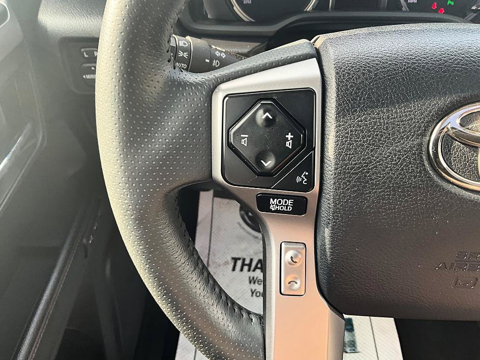 Used 2022 Toyota 4Runner Limited AWD/4WD image 32