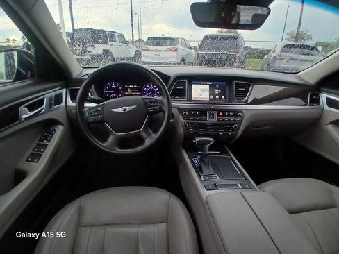 Used 2018 Genesis G80 3.8 RWD image 24