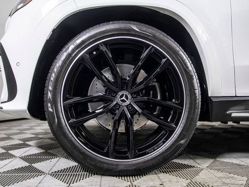 Used 2024 Mercedes-Benz GLS 580 GLS 580 image 49