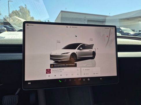 Used 2025 Tesla Model 3 Long Range image 16