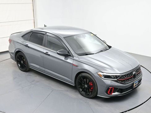 Used 2024 Volkswagen Jetta GLI 40th Anniversary Edition FWD image 33