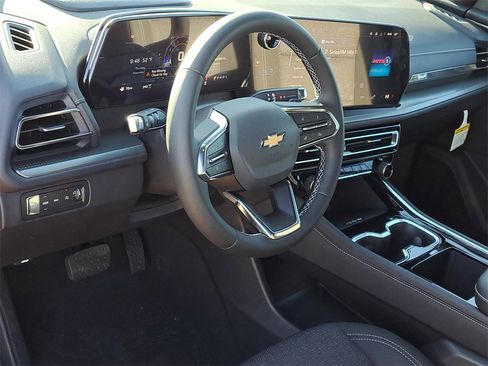 New 2026 Chevrolet Traverse LT w/ LPO, Floor Liner Package image 7