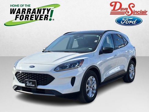 Used 2022 Ford Escape SE w/ Cold Weather Package image 1